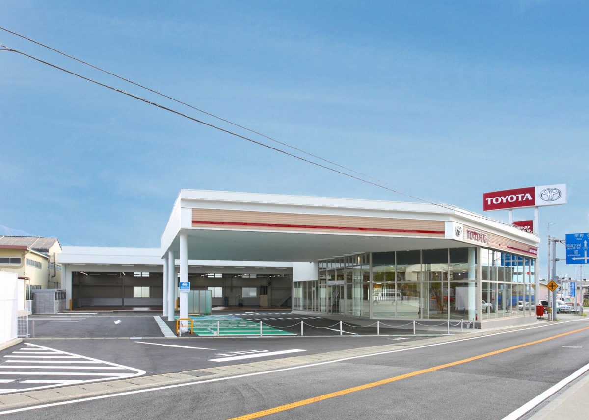 山梨トヨタ自動車山梨日川店